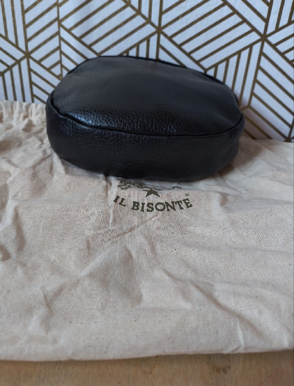 IL Bisonte Black Leather Crossbody Bag - Picture 5 of 7